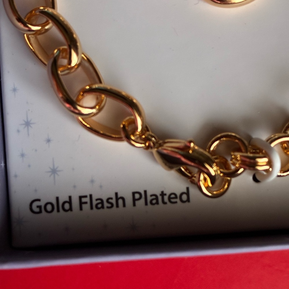 Disney Gold Bracelet with Pink Bow Charm - Picture 5 of 6